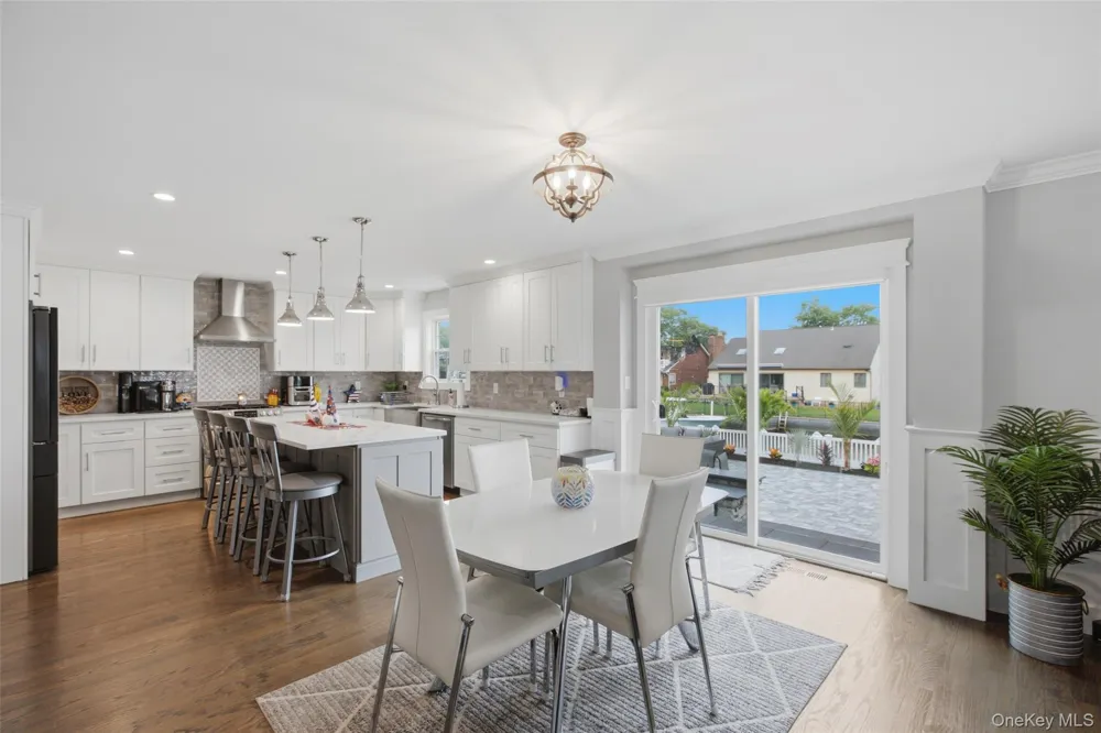 30 Berger Avenue Amityville, NY 11701