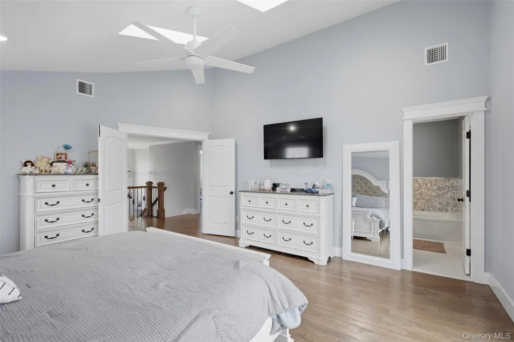30 Berger Avenue Amityville, NY 11701