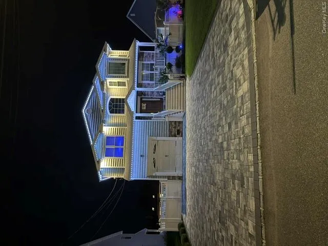 30 Berger Avenue Amityville, NY 11701