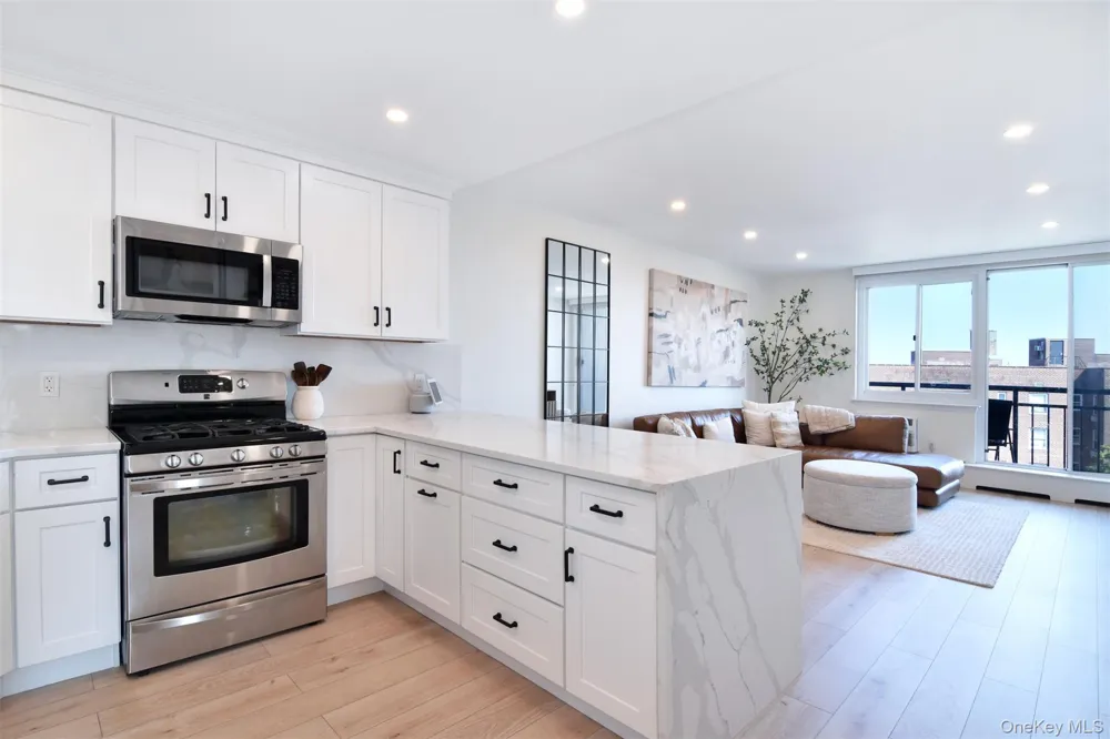 703 Pelham Road #513 New Rochelle, NY 10805