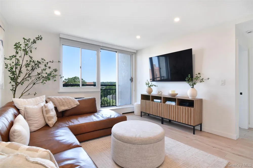 703 Pelham Road #513 New Rochelle, NY 10805
