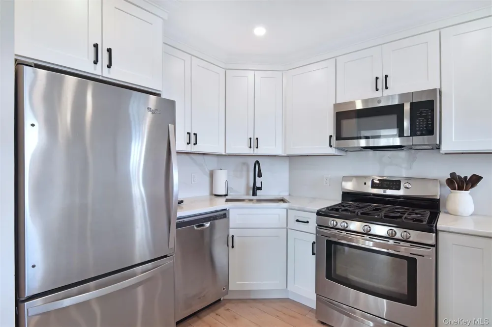 703 Pelham Road #513 New Rochelle, NY 10805