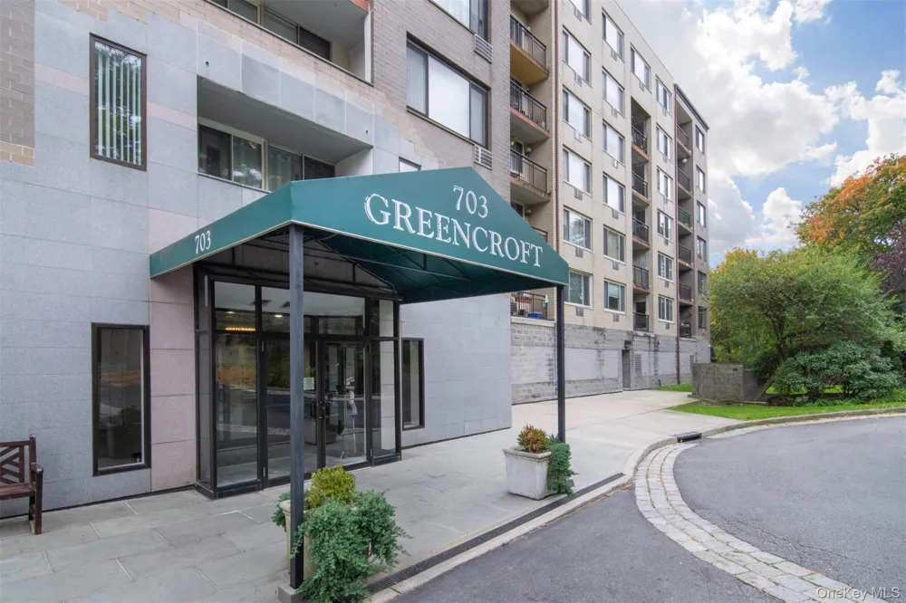 703 Pelham Road #513 New Rochelle, NY 10805