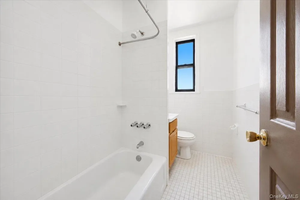 425 E 153 STREET #3A Bronx, NY 10455