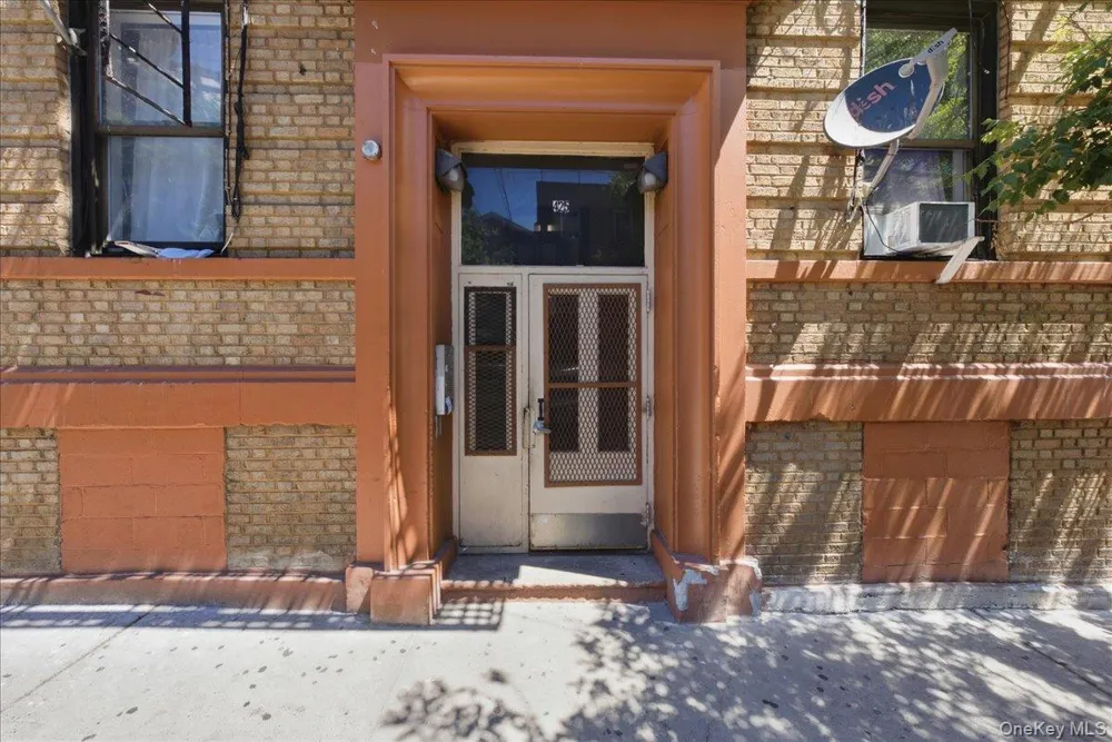425 E 153 STREET #3A Bronx, NY 10455