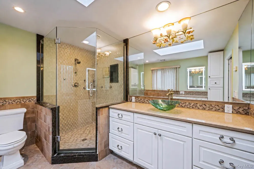 35 Scout Trail Ridge, NY 11961