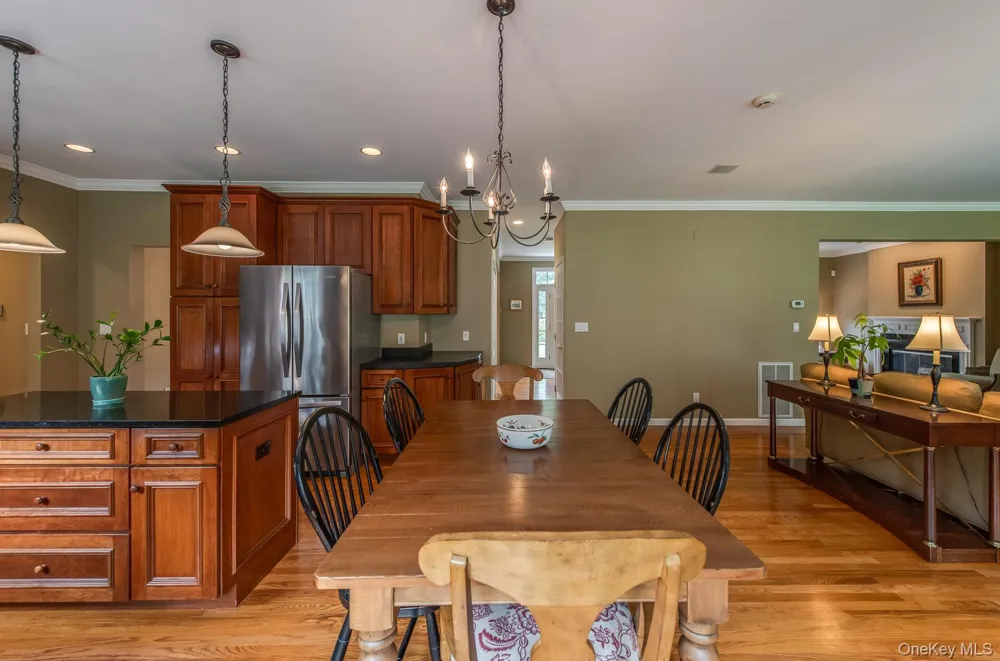 100 Rockledge Drive Pleasant Valley, NY 12569