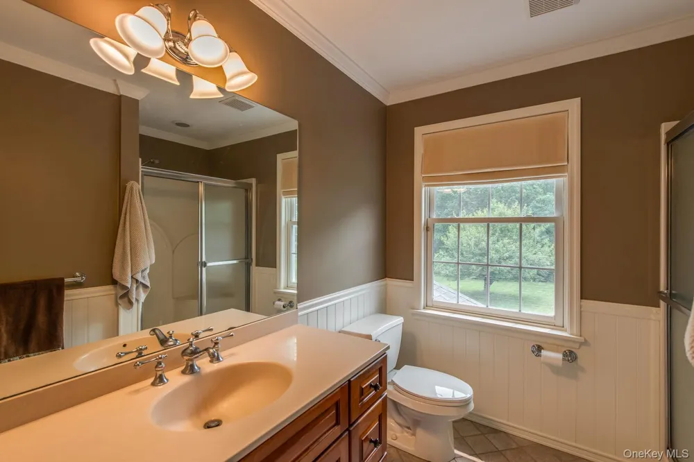 100 Rockledge Drive Pleasant Valley, NY 12569