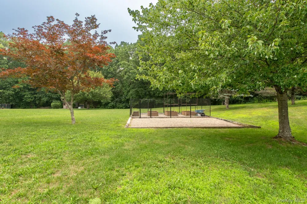100 Rockledge Drive Pleasant Valley, NY 12569