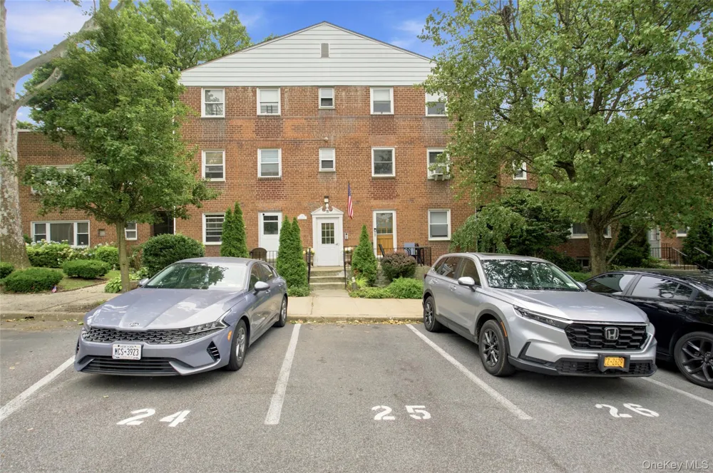 15 Leewood #2L Eastchester, NY 10709