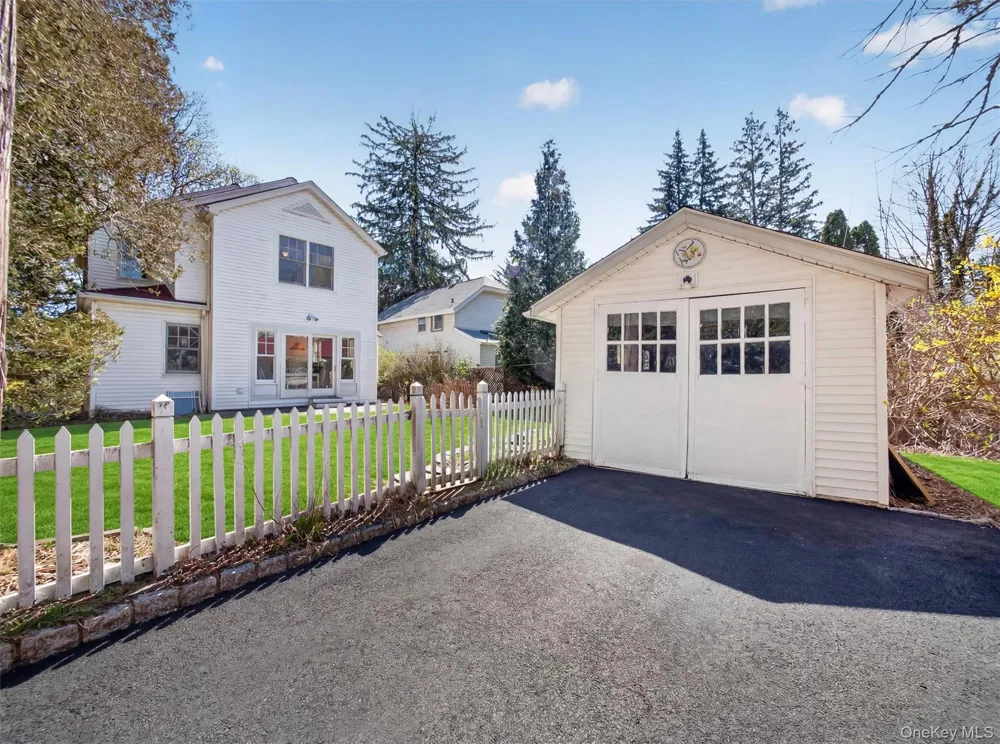 108 Summit Avenue Tappan, NY 10983