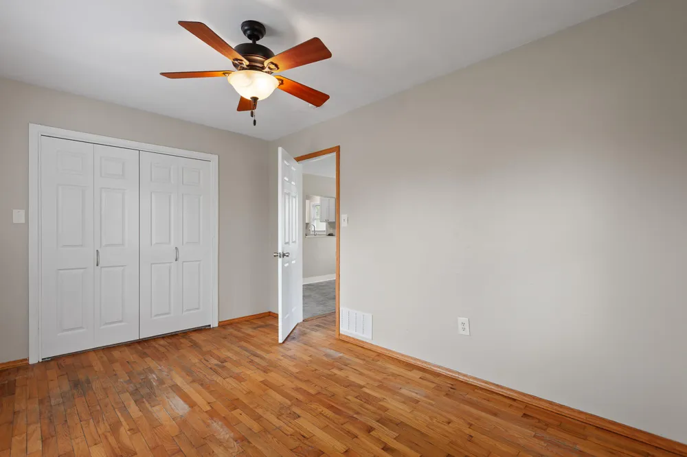 924 Oak Street Adrian, MI 49221
