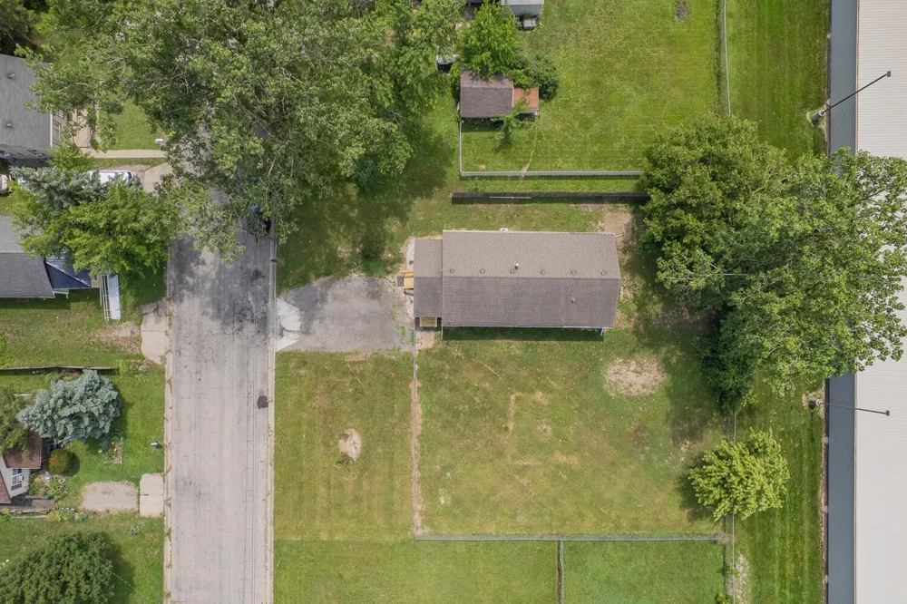 924 Oak Street Adrian, MI 49221