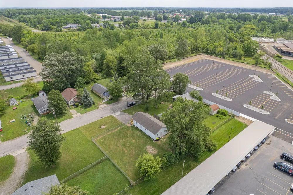 924 Oak Street Adrian, MI 49221