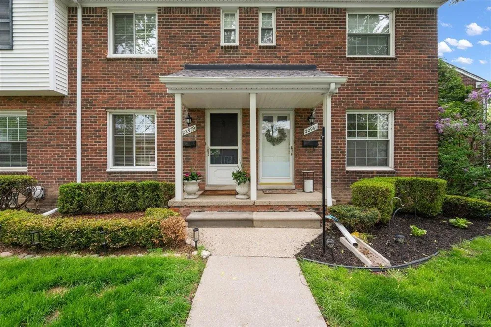 22959 Gary Lane St Clair Shores City, MI 48080
