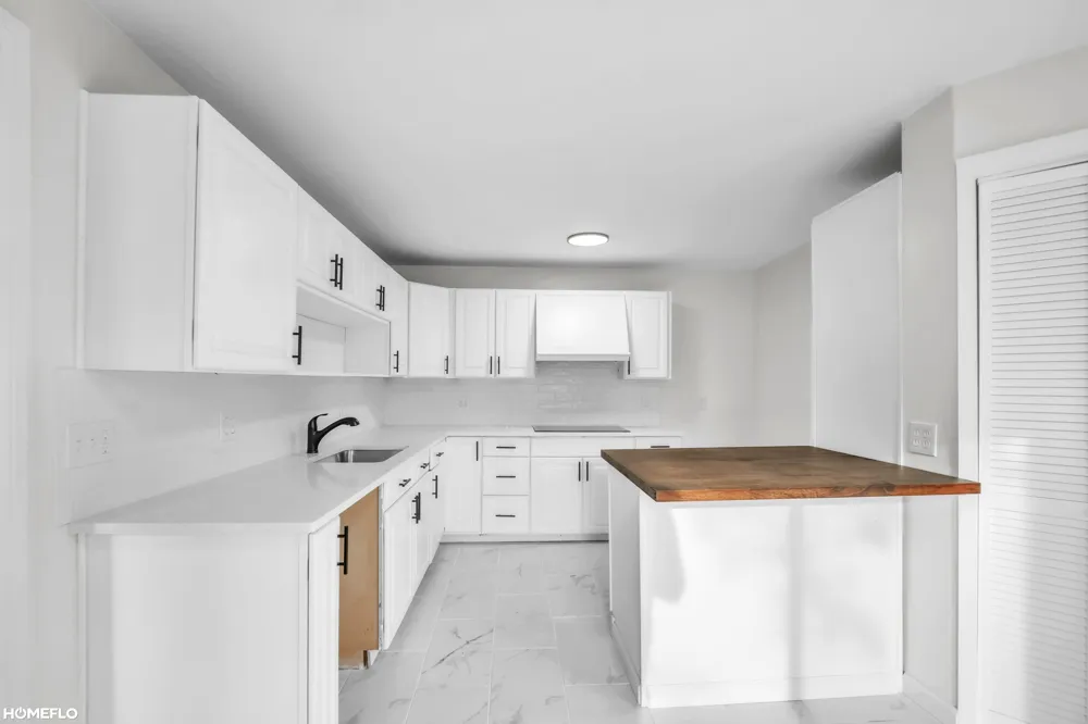 517 RHODES STREET Pinconning City, MI 48650