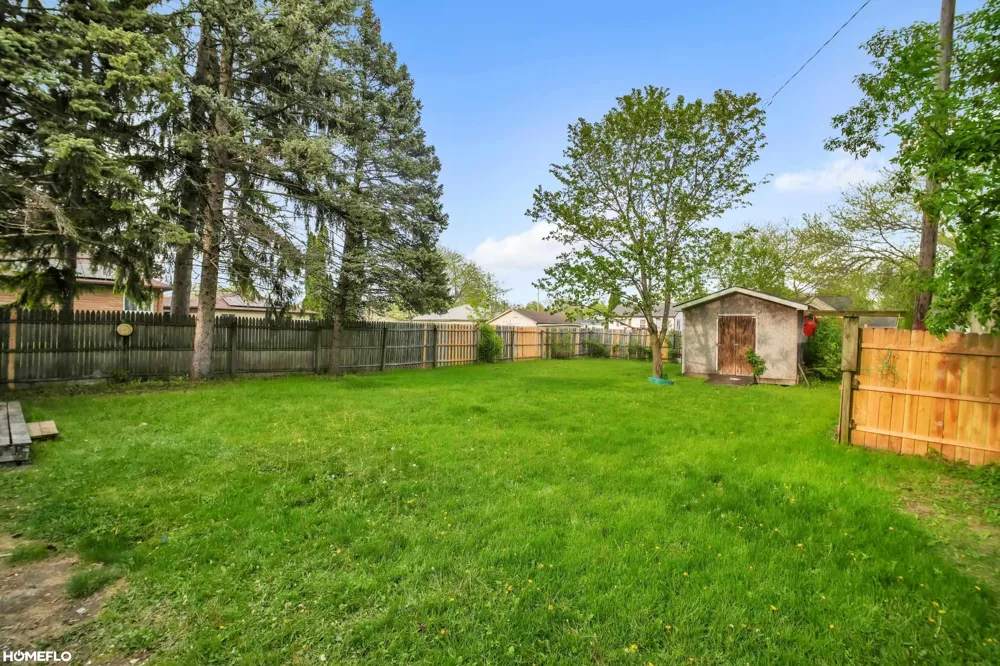 517 RHODES STREET Pinconning City, MI 48650