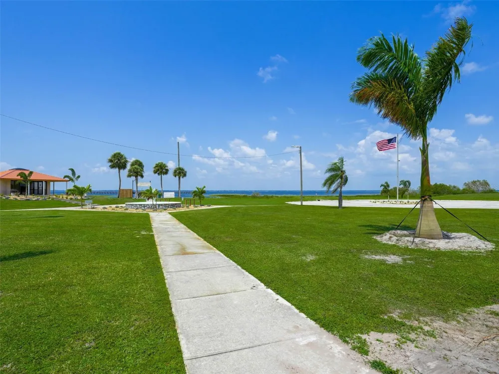 523 BELMONTE DRIVE Indian Lake Estates, FL 33855
