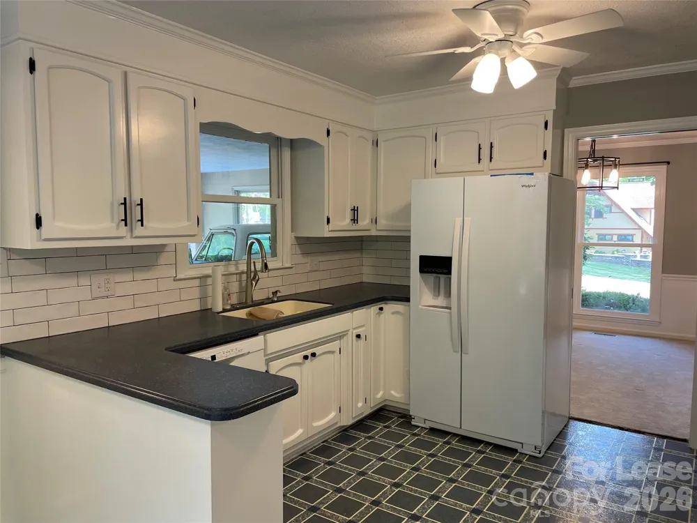7942 Lake Vista Drive Denver, NC 28037