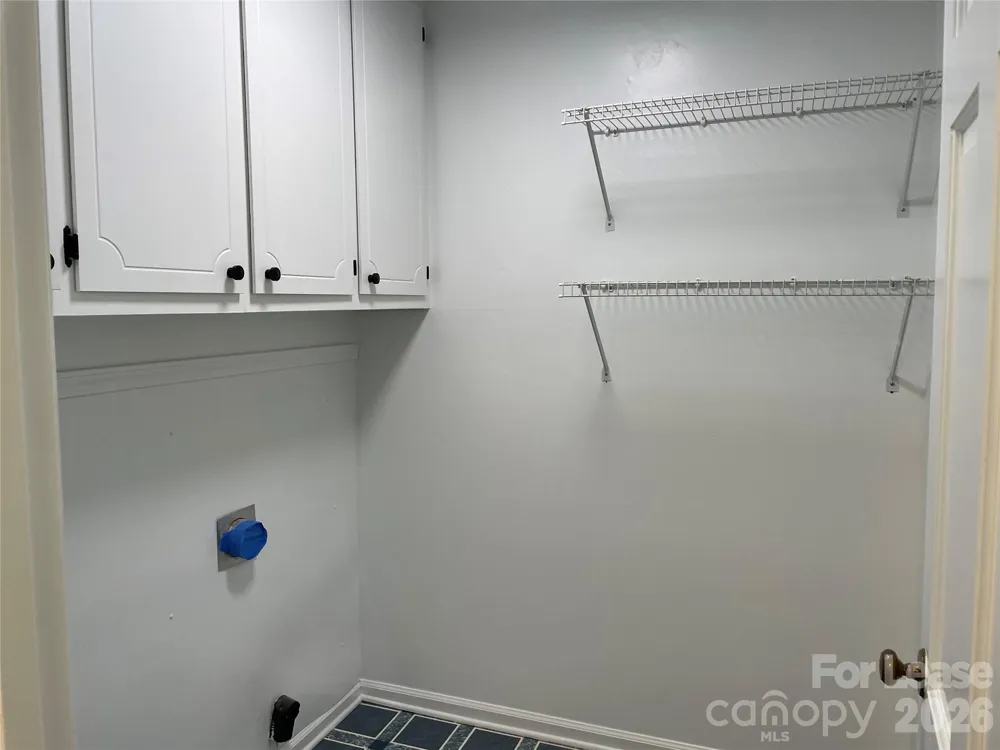 7942 Lake Vista Drive Denver, NC 28037