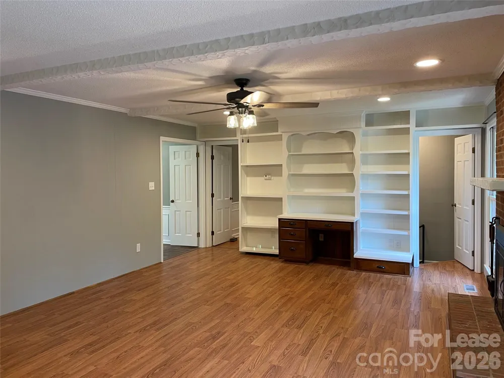 7942 Lake Vista Drive Denver, NC 28037