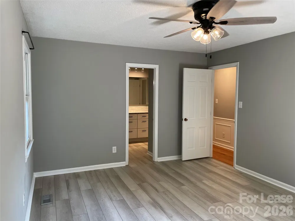 7942 Lake Vista Drive Denver, NC 28037