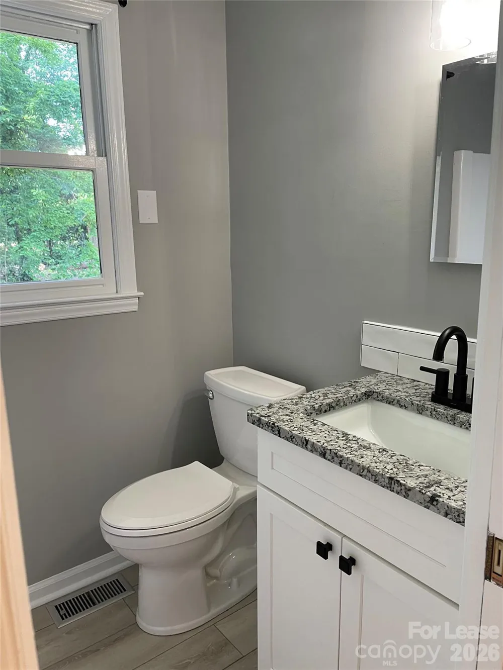 7942 Lake Vista Drive Denver, NC 28037