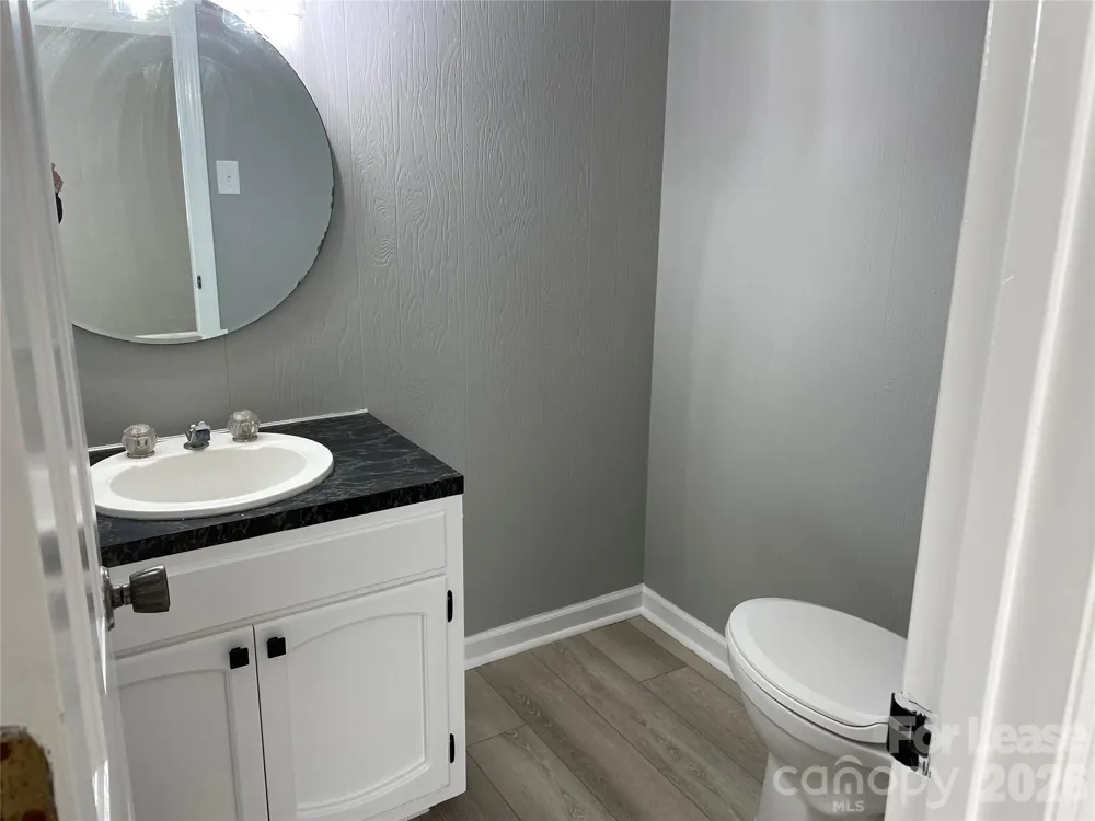 7942 Lake Vista Drive Denver, NC 28037