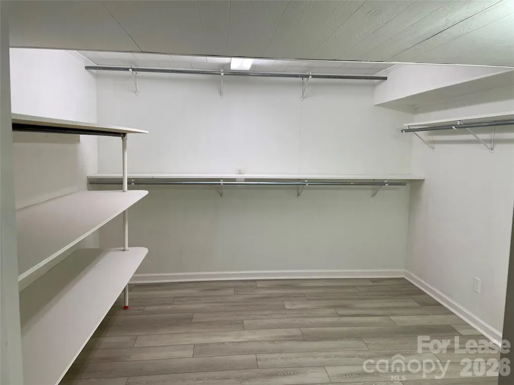 7942 Lake Vista Drive Denver, NC 28037