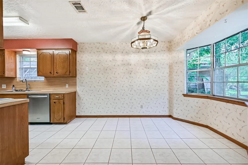 2012 Scott Street La Marque, TX 77568