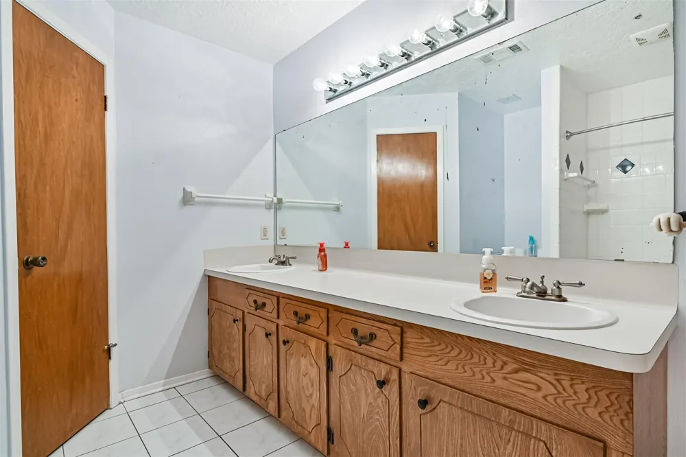 2012 Scott Street La Marque, TX 77568