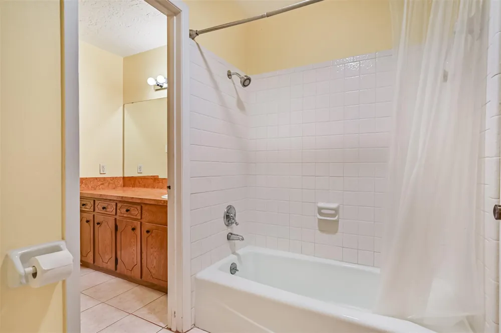 2012 Scott Street La Marque, TX 77568