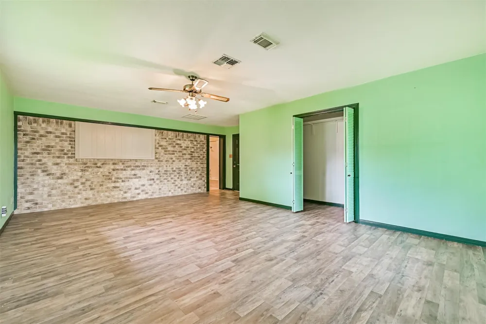 2012 Scott Street La Marque, TX 77568