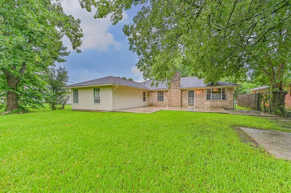 2012 Scott Street La Marque, TX 77568