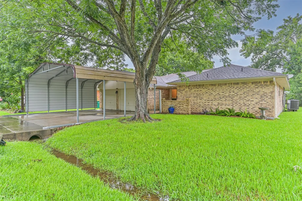 2012 Scott Street La Marque, TX 77568