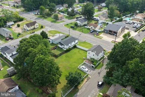 1509 HURFFVILLE ROAD