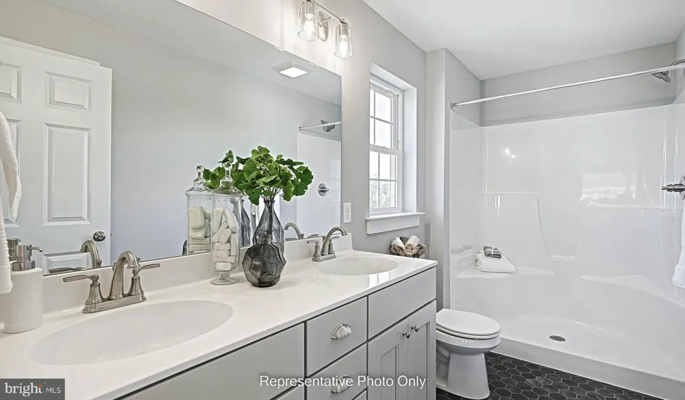 215 DAHLIA CIRCLE Lebanon, PA 17042