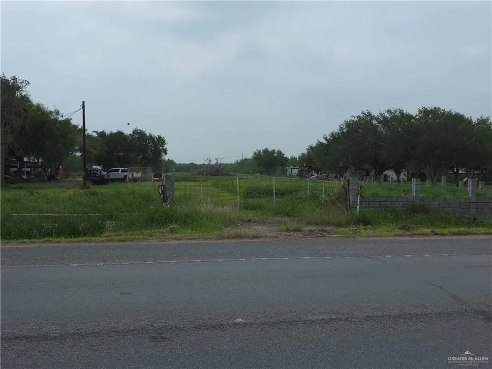 8254 E Monte Cristo Road Edcouch, TX 78538