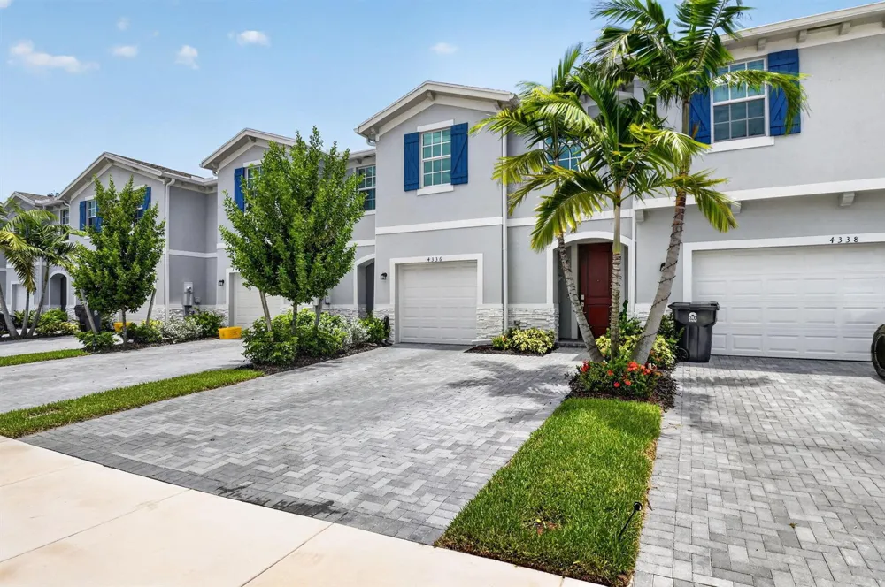 4336 POND LILY LANE Lake Worth, FL 33467