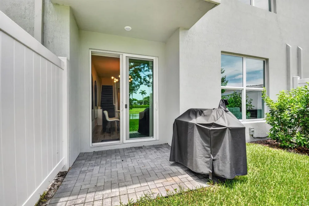 4336 POND LILY LANE Lake Worth, FL 33467