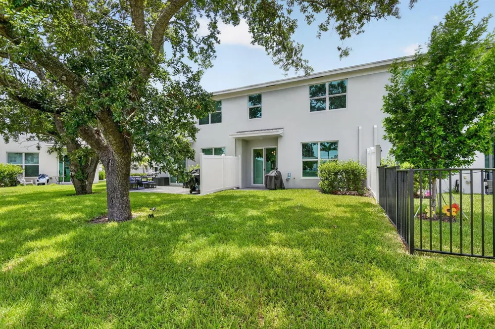 4336 POND LILY LANE Lake Worth, FL 33467