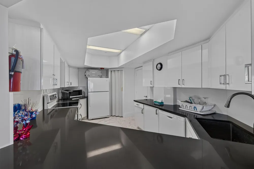 1440 S Ocean Boulevard #2c Lauderdale By The Sea, FL 33062