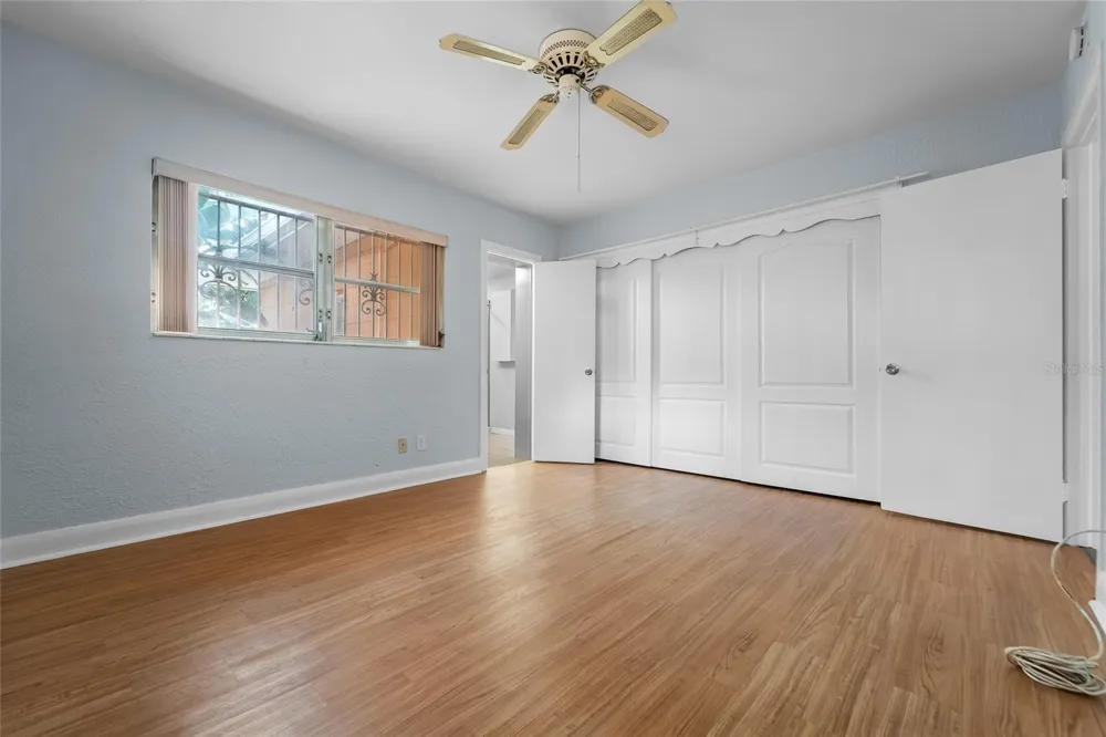 2505 E 19TH AVENUE Tampa, FL 33605