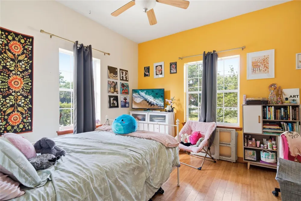 512 SE 9TH STREET ocala, FL 34471