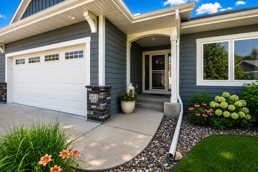 503 Autumn Avenue SE New Prague, MN 56071