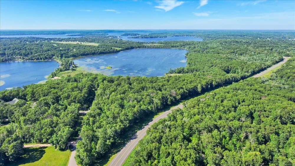 1622 Maplewood Ridge Road East Gull Lake, MN 56401
