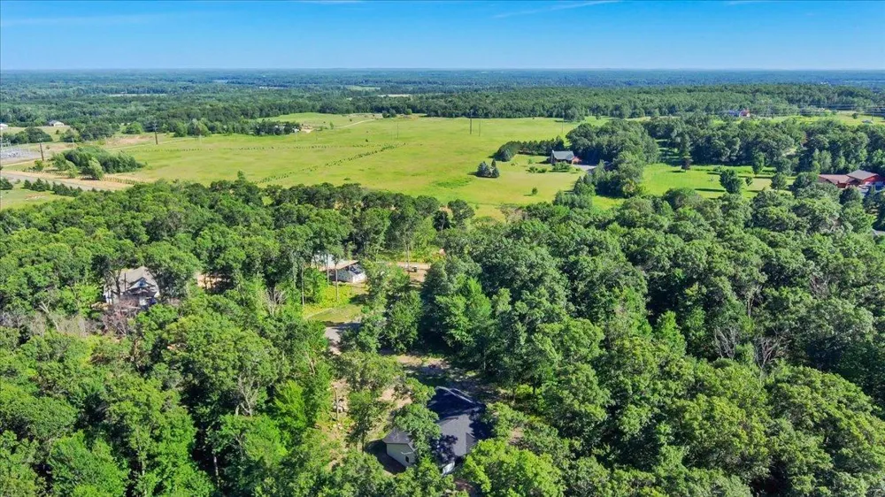 1622 Maplewood Ridge Road East Gull Lake, MN 56401
