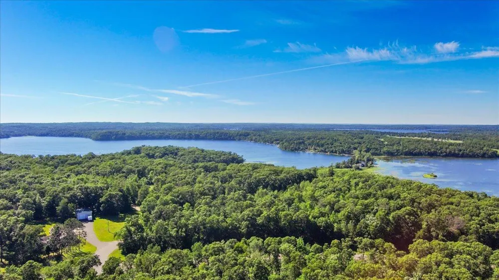 1622 Maplewood Ridge Road East Gull Lake, MN 56401
