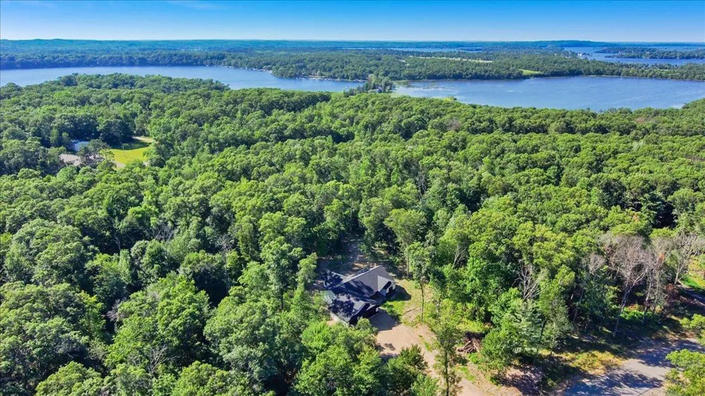 1622 Maplewood Ridge Road East Gull Lake, MN 56401