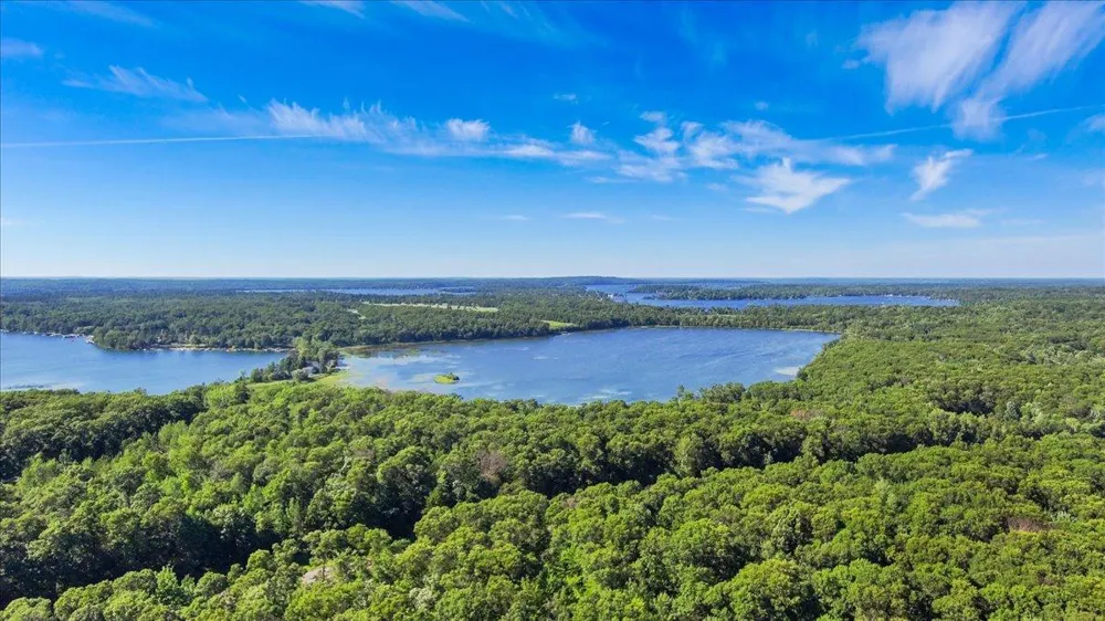 1622 Maplewood Ridge Road East Gull Lake, MN 56401